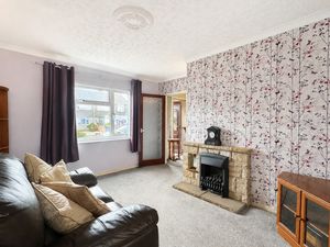 Sitting room- click for photo gallery